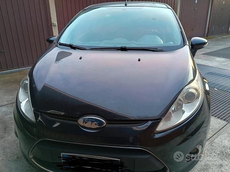Usata Ford Fiesta Titanium 2009 Nero Utilitaria