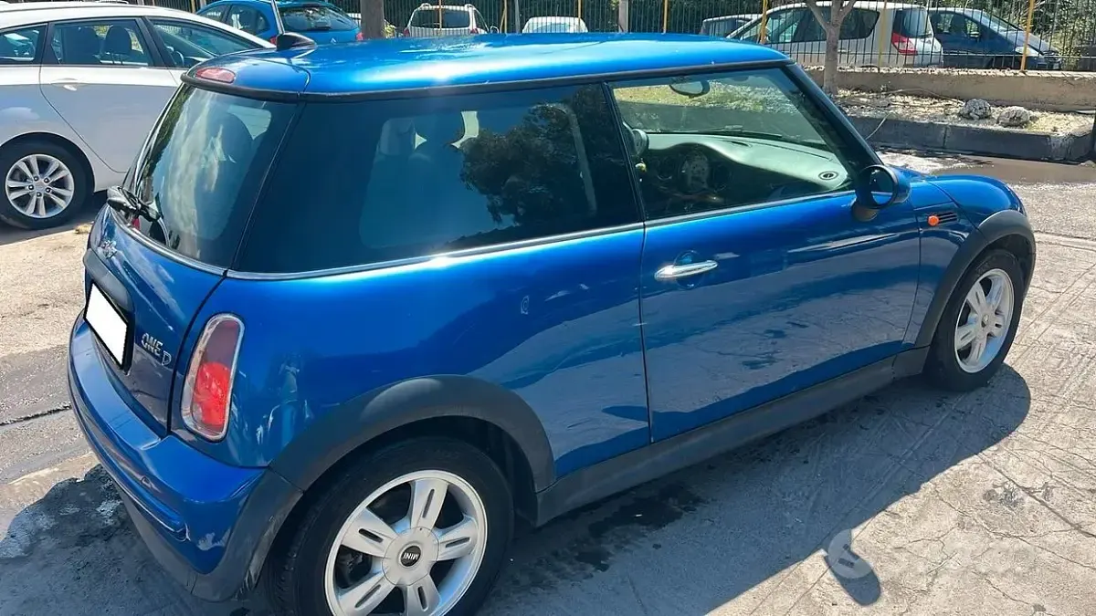 Usata Mini ONE 88 CV (64 kW) 2006 Blu Utilitaria