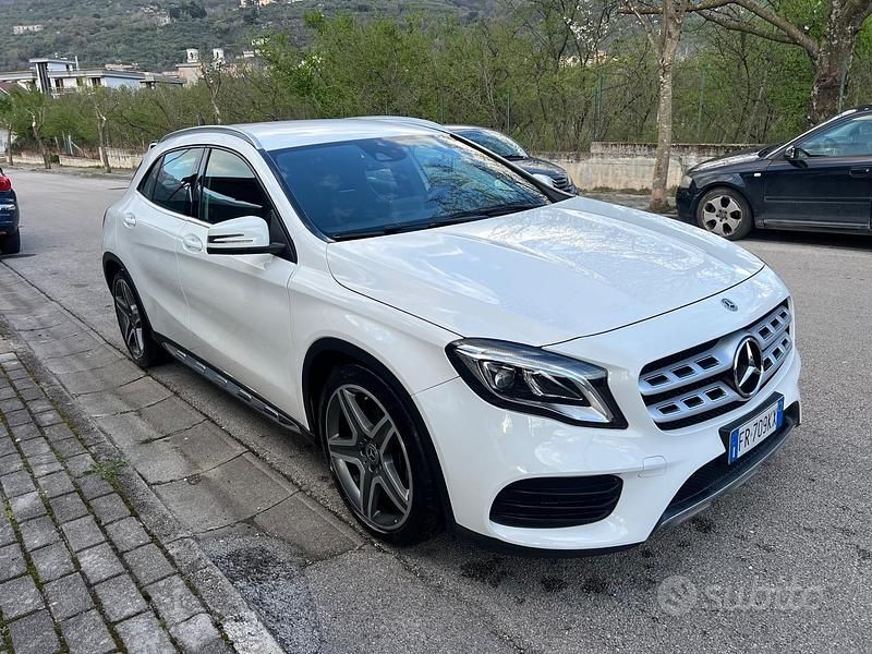 Usata Mercedes GLA200 Premium 136 CV (100 kW) 2018 Bianco SUV