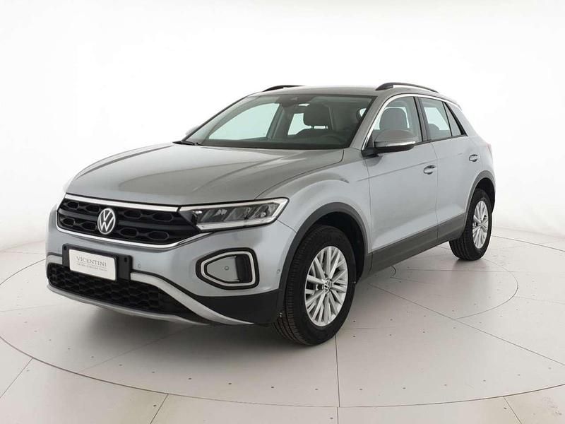 Usata VW T-Roc Life 150 CV (110 kW) 2023 Pyrit silver metallizzato SUV