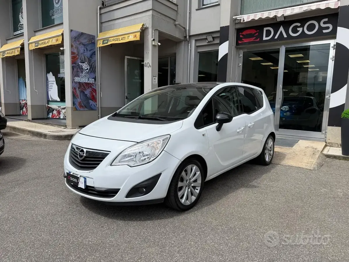 Usata Opel Meriva 120 CV (88 kW) 2013 Bianco Monovolume