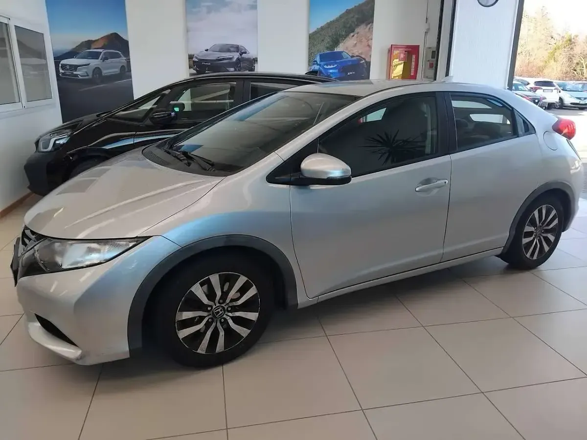 Usata Honda Civic Comfort 120 CV (88 kW) 2014 Argento Berlina
