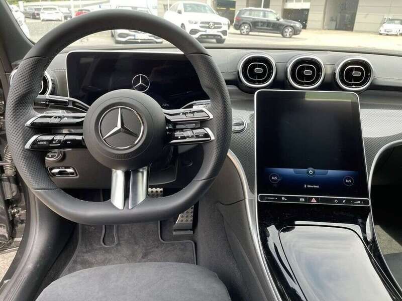 Usata Mercedes C220 Premium Plus 200 CV (147 kW) 2023 Graphitgrau grau Berlina