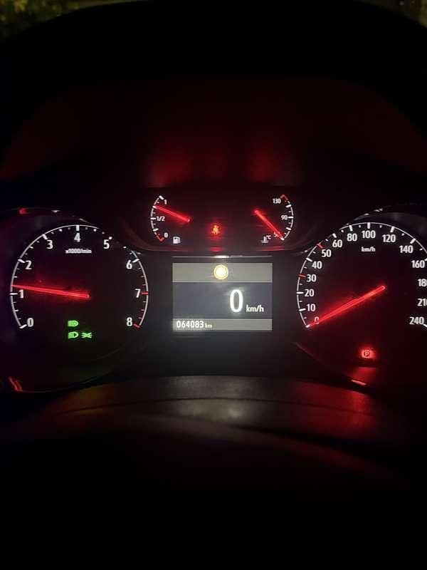 Usado Opel Corsa GS Line 101 CV (74 kW) 2020 Utilitario