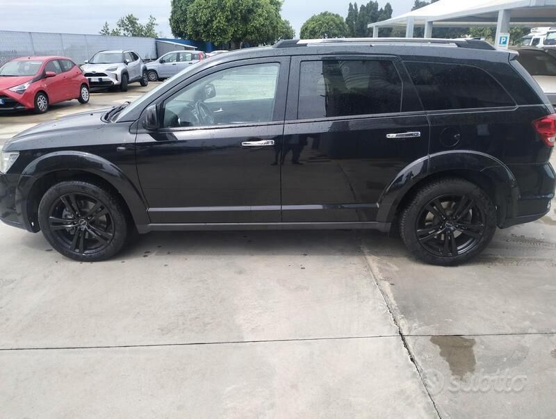 Usata Fiat Freemont 170 CV (125 kW) 2013 Nero SUV