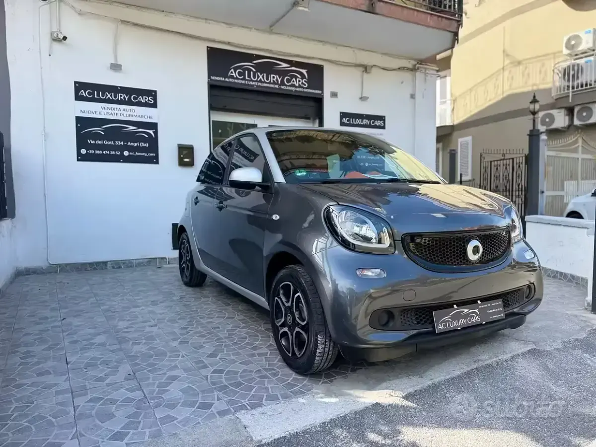 Begagnad Smart ForFour Passion 71 HK (52 kW) 2016 Grå Halvkombi