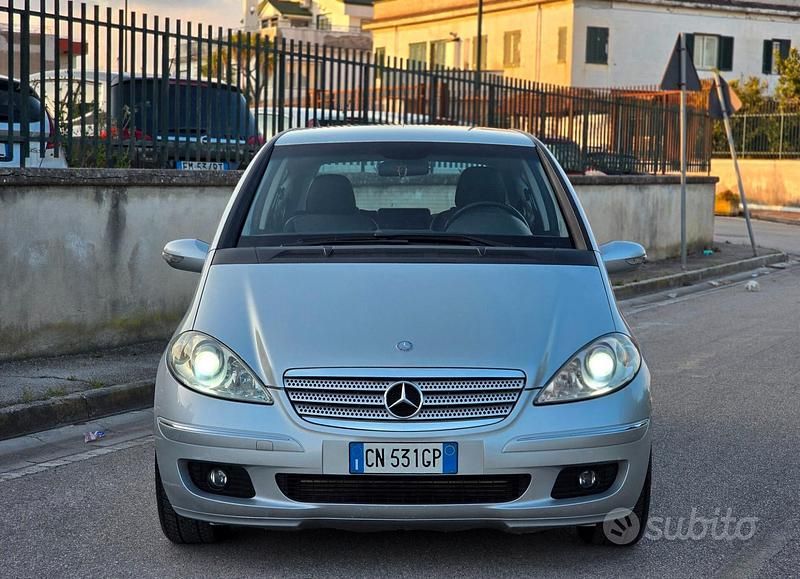 Usata Mercedes A200 Avantgarde 140 CV (102 kW) 2006 Grigio Coupé