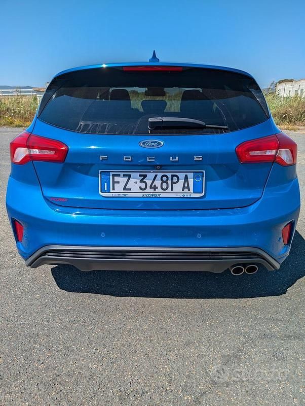 Usata Ford Focus ST-Line 125 CV (91 kW) 2021 Blu Berlina