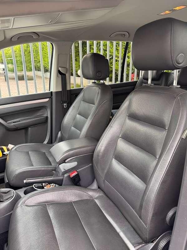 Usata VW Touran Highline 150 CV (110 kW) 2014 Argento Monovolume