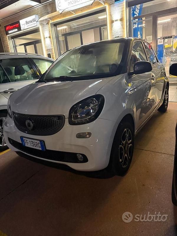 Usata Smart ForFour Prime 70 CV (51 kW) 2016 Utilitaria