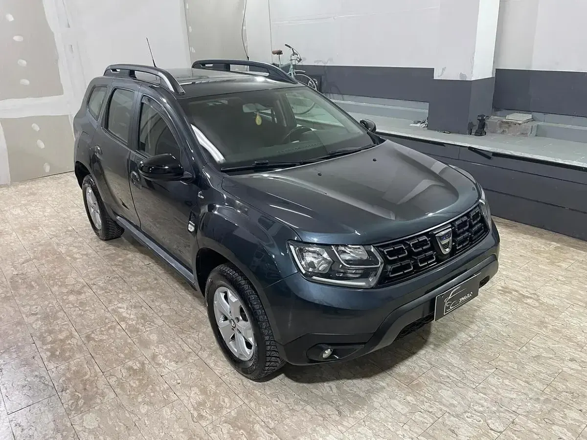 Usata Dacia Duster Prestige 109 CV (80 kW) 2018 Grigio SUV