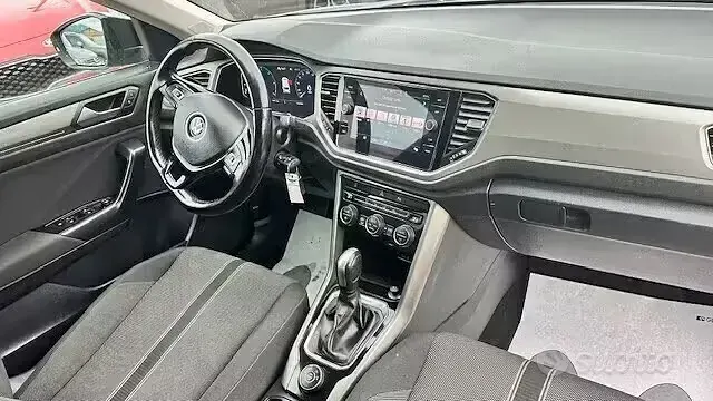 Usata VW T-Roc Business 150 CV (110 kW) 2021 Grigio SUV