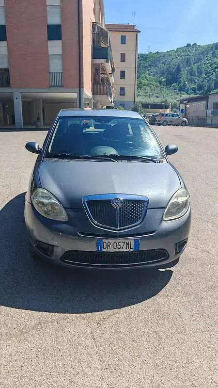 Usata Lancia Ypsilon 60 CV (44 kW) 2008 Utilitaria