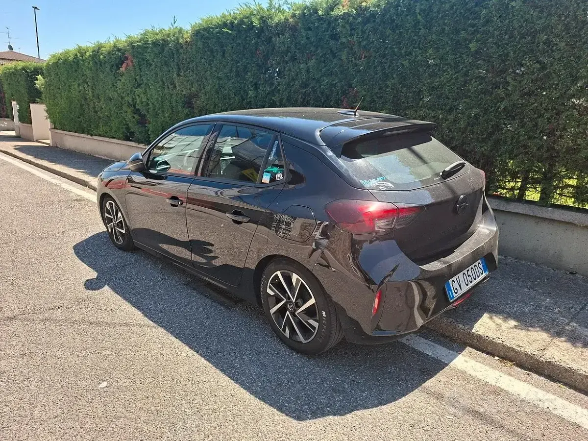 Usata Opel Corsa 101 CV (74 kW) 2024 Utilitaria