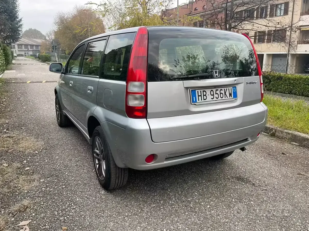 Usata Honda HR-V 105 CV (77 kW) 2002 Grigio SUV
