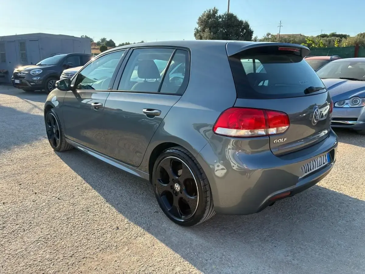 Usata VW Golf VII Sportline 105 CV (77 kW) 2012 Grigio Berlina
