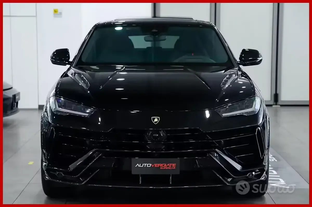 Usata Lamborghini Urus 666 CV (489 kW) 2023 Nero SUV