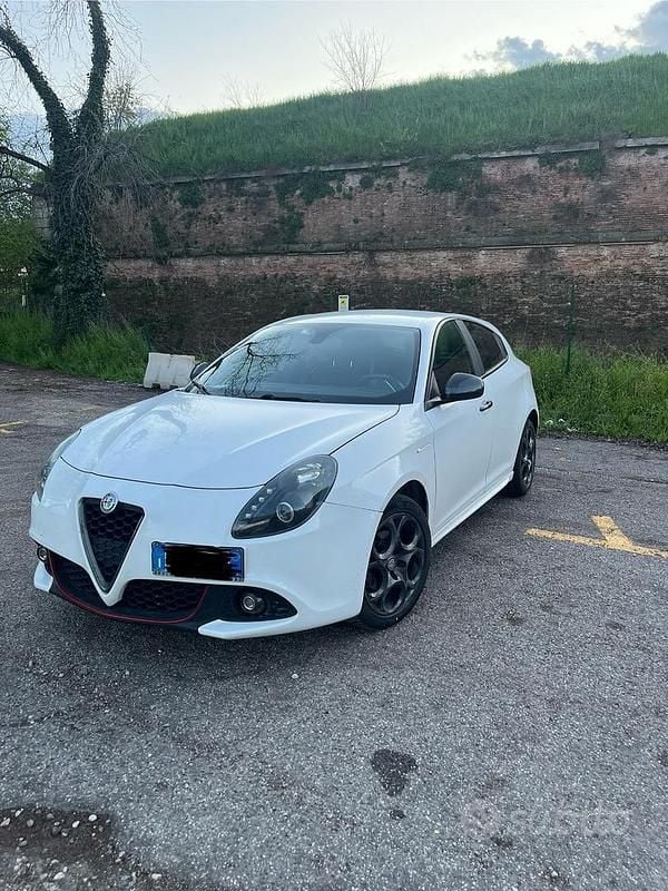 Usata Alfa Romeo Sprint Sprint 120 CV (88 kW) 2016 Bianco Coupé