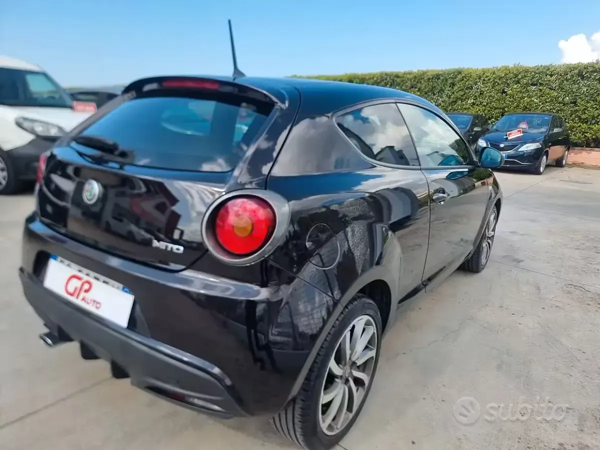 Usata Alfa Romeo MiTo 77 CV (56 kW) 2017 Nero Utilitaria
