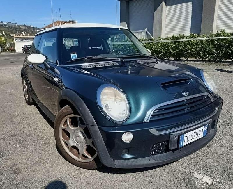 Usata Mini Cooper S 163 CV (119 kW) 2002 Verde Utilitaria