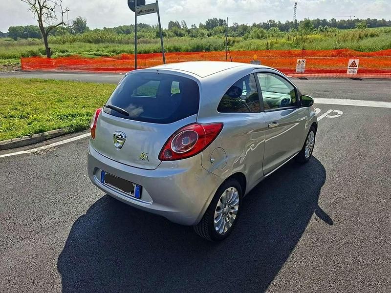 Begagnad Ford Ka Titanium S 69 HK (50 kW) 2012 Halvkombi