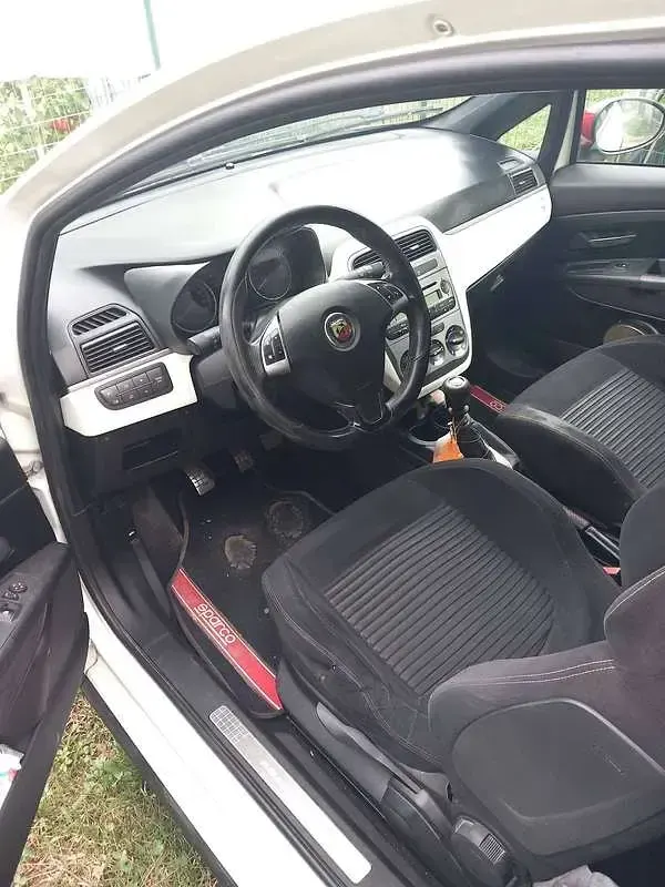 Usata Abarth Grande Punto 155 CV (114 kW) 2009 Utilitaria
