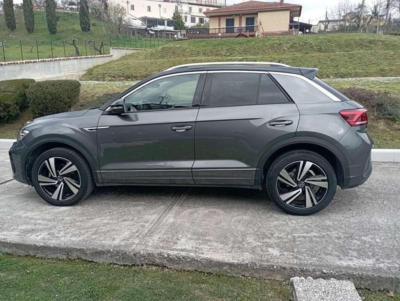 Usata VW T-Roc R-line 150 CV (110 kW) 2024 Grigio SUV