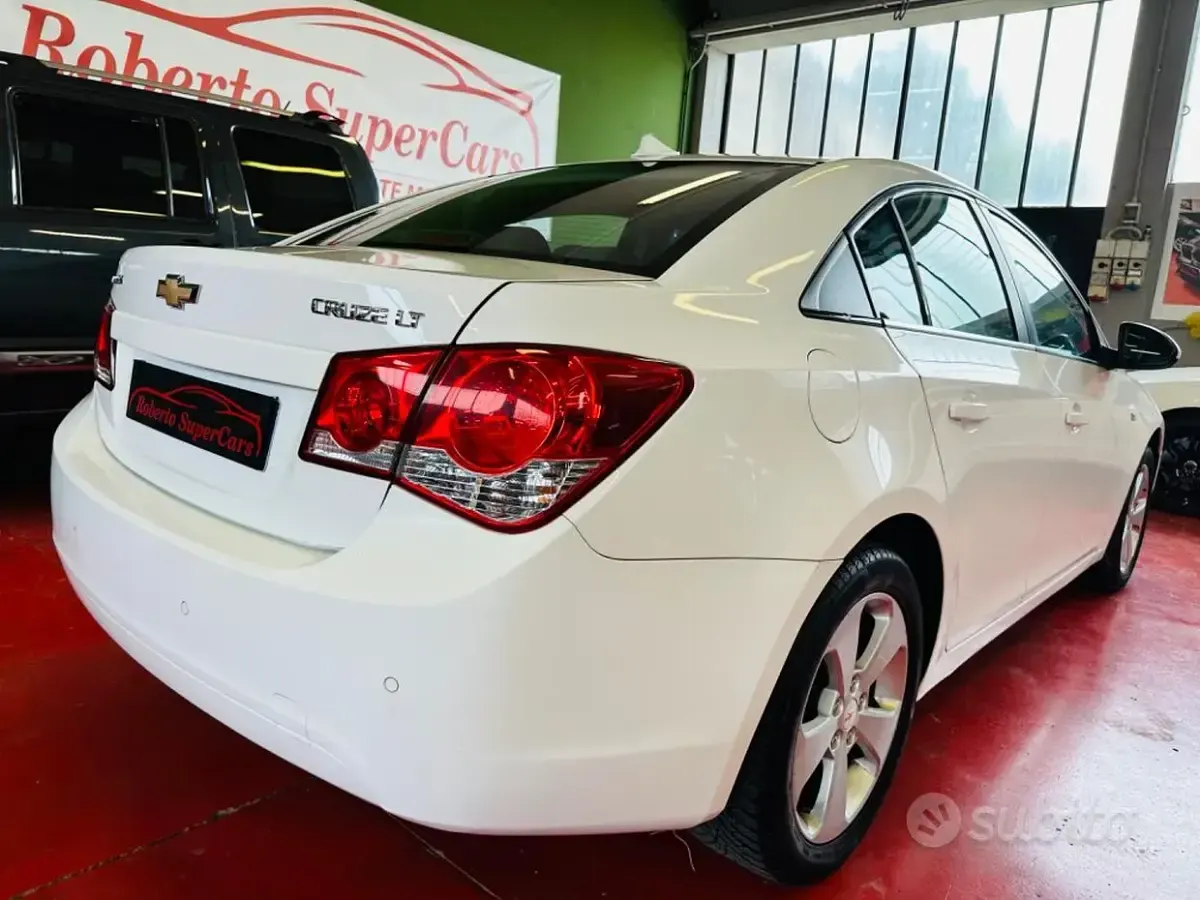 Usata Chevrolet Cruze LT 150 CV (110 kW) 2010 Bianco Berlina