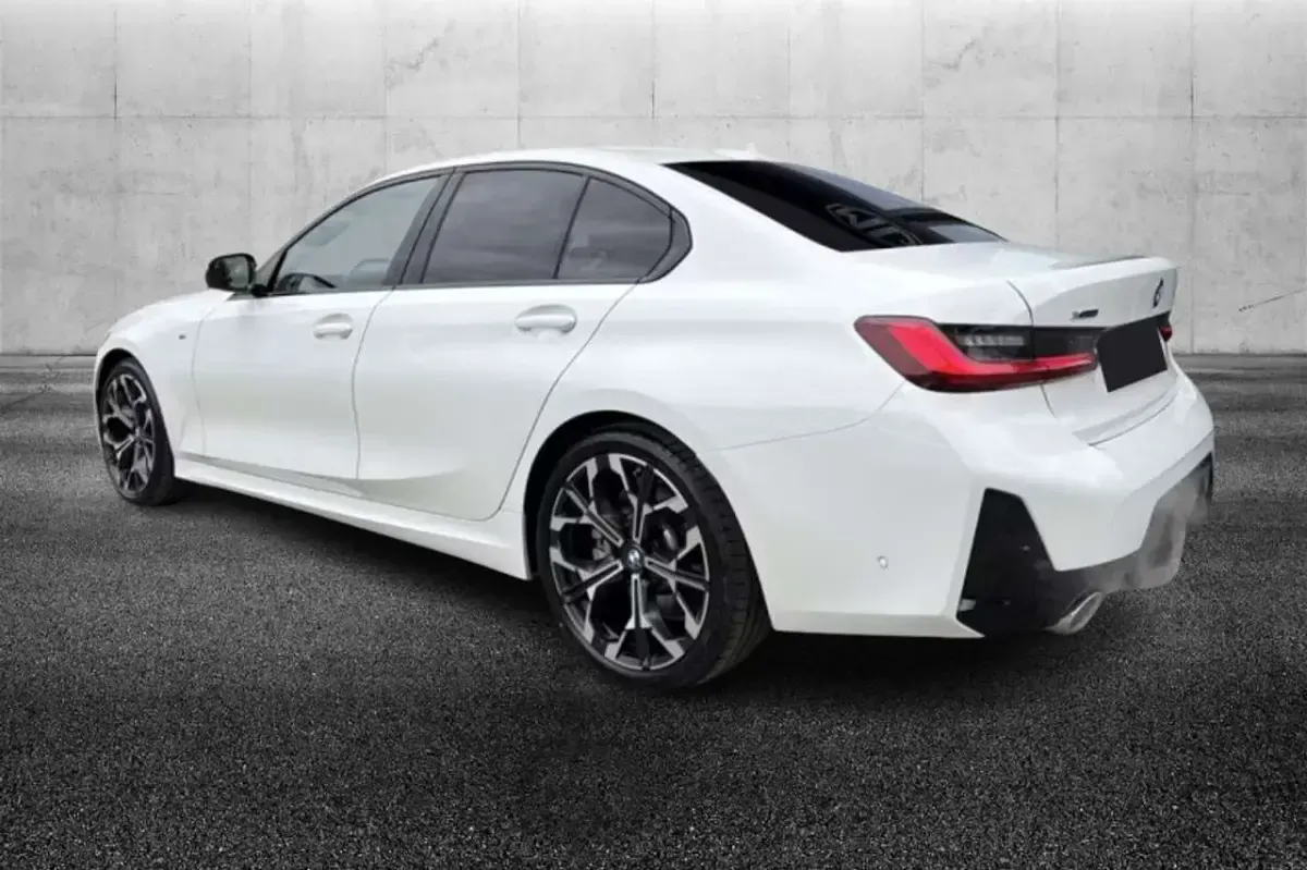 Usata BMW 330 M Sport 245 CV (180 kW) 2025 Bianco Berlina