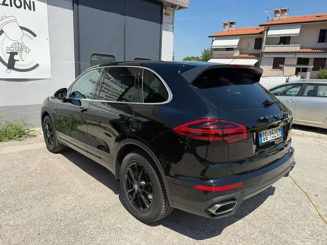 Usata Porsche Cayenne 250 CV (183 kW) 2015 Nero SUV