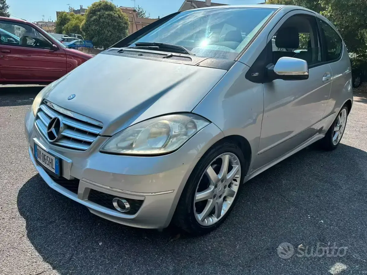 Usata Mercedes A180 109 CV (80 kW) 2009 Grigio Berlina