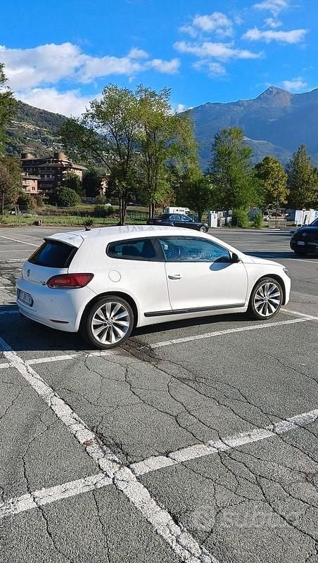 Usata VW Scirocco 200 CV (147 kW) 2009 Bianco Coupé