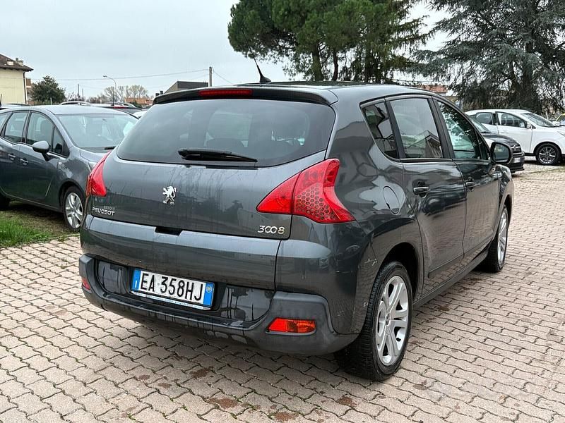 Usata Peugeot 3008 Business-Line 110 CV (80 kW) 2009 Marrone Station wagon