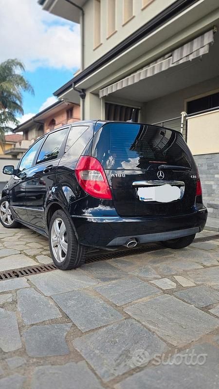 Usata Mercedes A180 2009 Nero Utilitaria
