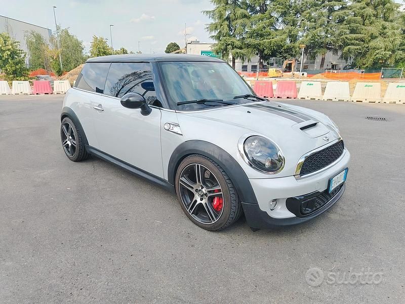 Usata Mini Cooper SD Coupé 143 CV (105 kW) 2011 Grigio Coupé