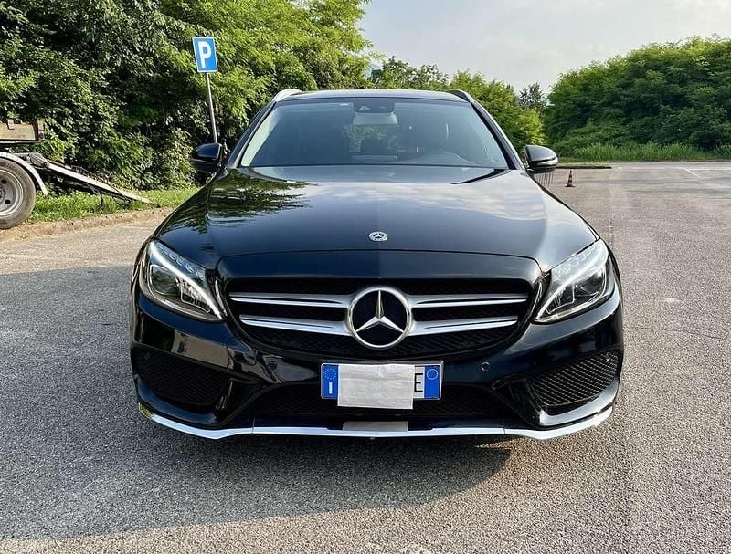 Usata Mercedes C220 Premium 170 CV (125 kW) 2018 Nero Station wagon