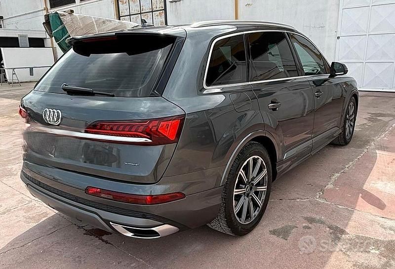Usata Audi Q7 S-Line 286 CV (210 kW) 2020 Grigio SUV