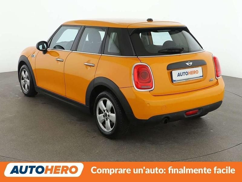 Usata Mini ONE 102 CV (75 kW) 2017 Arancio Utilitaria