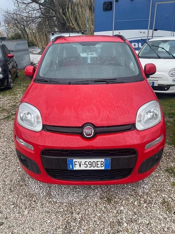 Usata Fiat Panda Easy 69 CV (50 kW) 2019 Rosso Utilitaria
