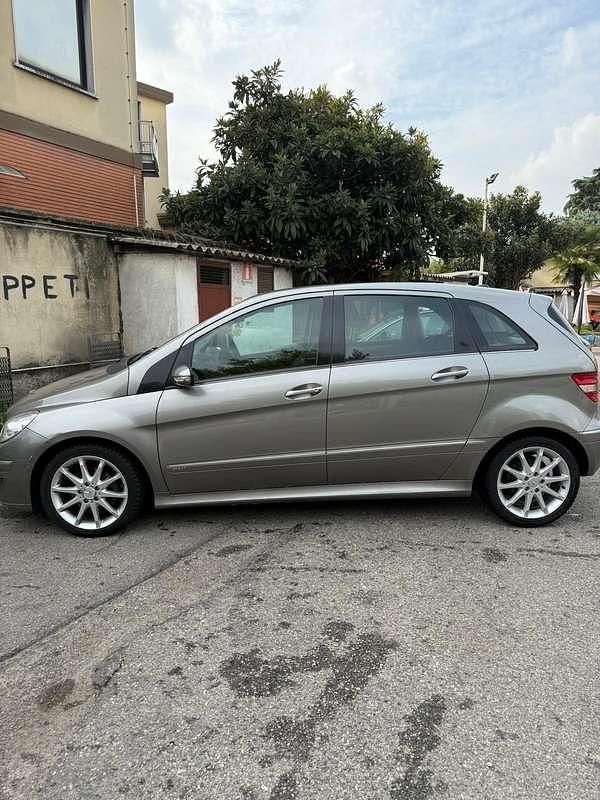 Usata Mercedes B200 136 CV (100 kW) 2007 Monovolume