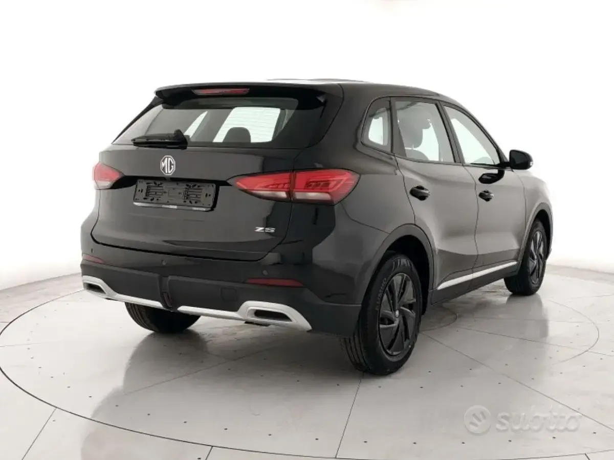 Nuova MG ZS 116 CV (85 kW) 2026 Nero SUV