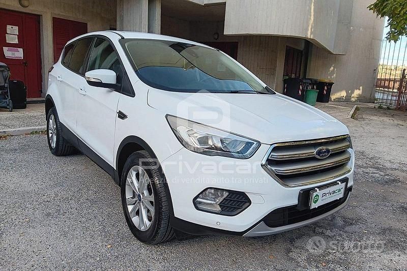 Usata Ford Kuga S 120 CV (88 kW) 2019 Bianco SUV