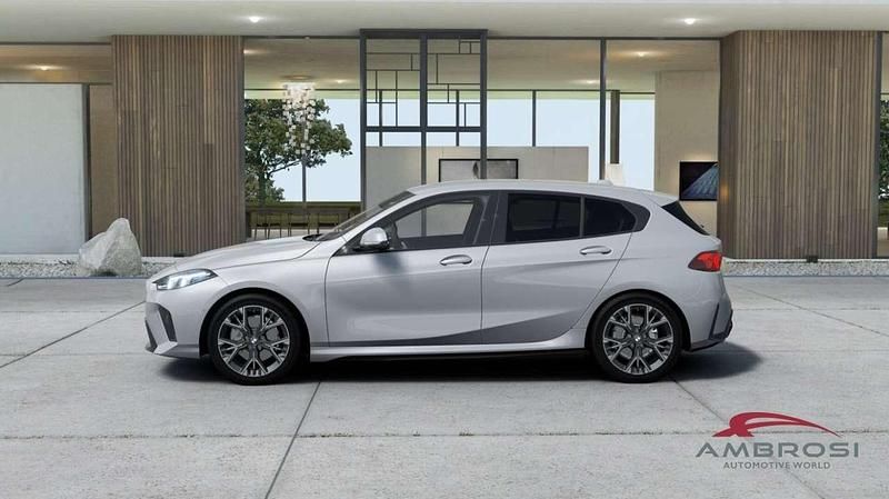 Nuova BMW 118 M Sport 150 CV (110 kW) 2026 Brooklyn grey metallic Utilitaria
