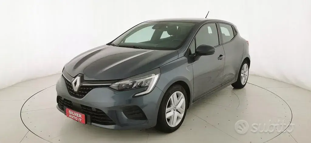 Usata Renault Clio V 91 CV (66 kW) 2022 Grigio Berlina