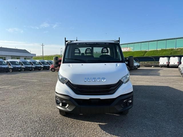 Usata Iveco Daily 140 CV (102 kW) 2023 Bianco Furgone