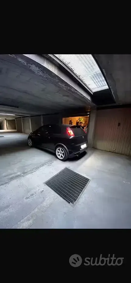 Usata Abarth Grande Punto 155 CV (114 kW) 2009 Utilitaria