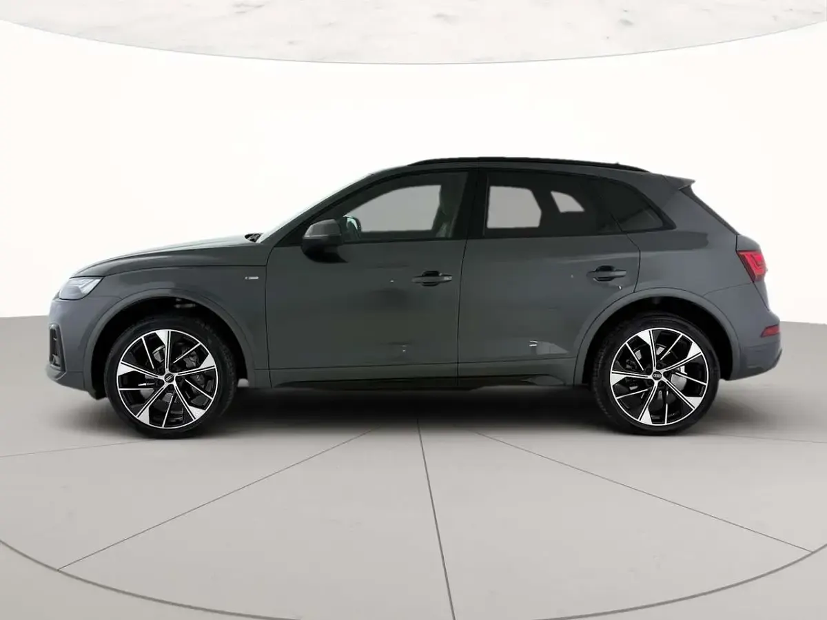 Usata Audi Q5 S-line plus 204 CV (150 kW) 2023 Grigio daytona perlato SUV