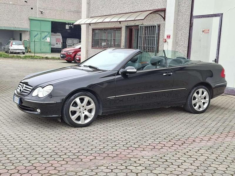 Usata Mercedes CLK200 Elegance 163 CV (119 kW) 2003 Nero Cabrio