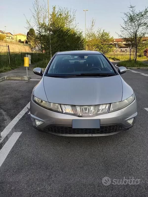 Usata Honda Civic 2008 Grigio Berlina