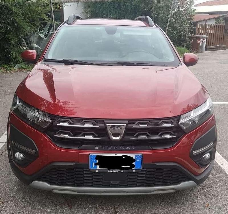 Usata 2021 Dacia Sandero Comfort Due volumi | 9800 € (Ottimo prezzo) - Immagine 1/4